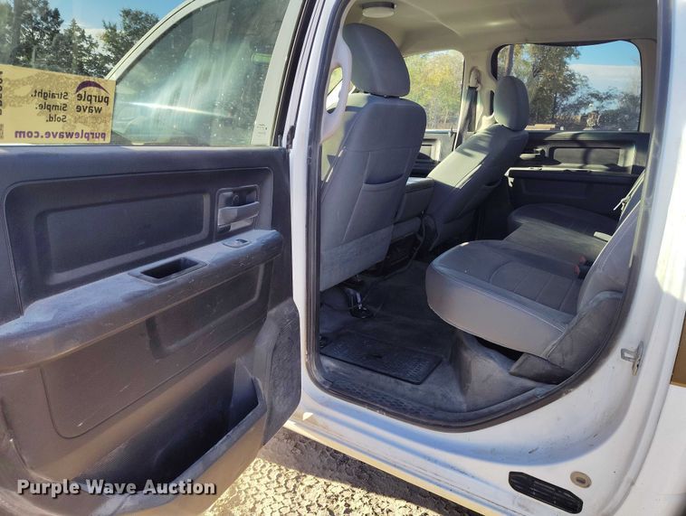 image for item DP5094 2014 RAM 1500 Crew Cab pickup truck