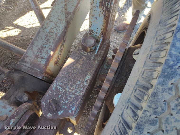 image for item DP5095 1977 E.F. Marsh Engineering 575H conveyor