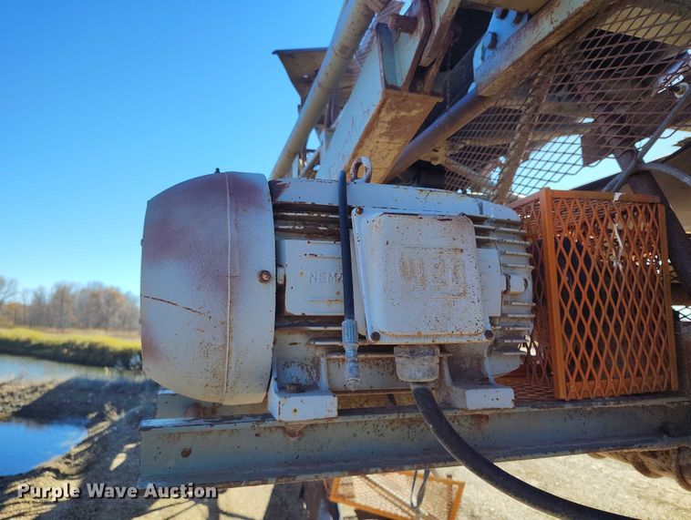 image for item DP5095 1977 E.F. Marsh Engineering 575H conveyor