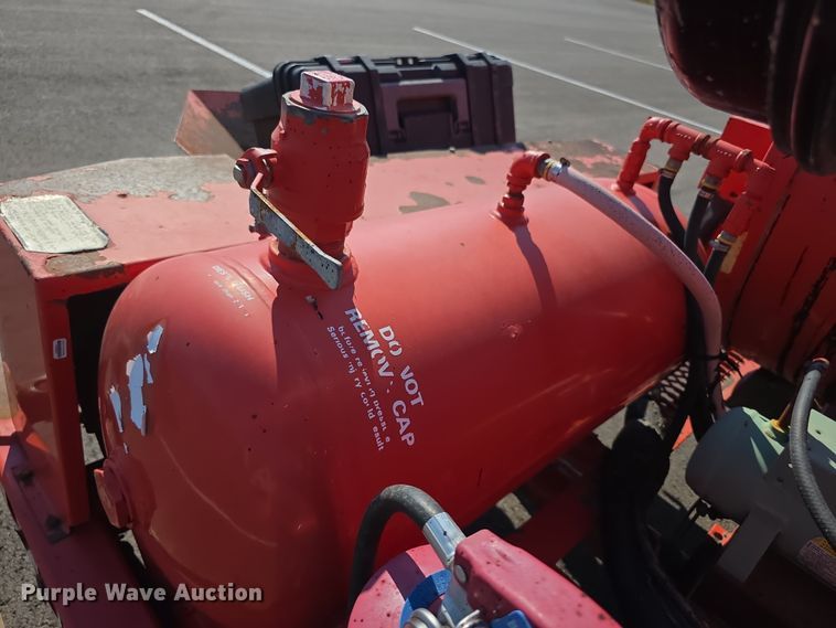 image for item DQ4477 2004 Crafco Airstream Spray injection patcher pothole patcher