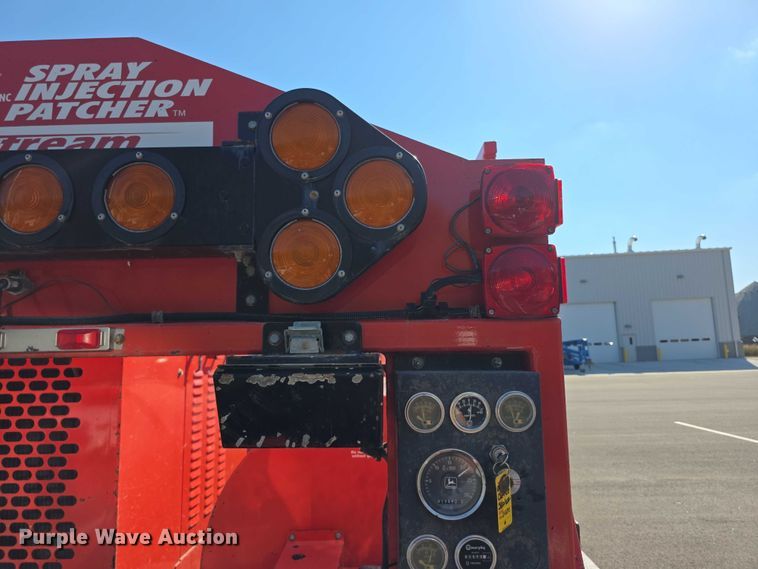 image for item DQ4477 2004 Crafco Airstream Spray injection patcher pothole patcher