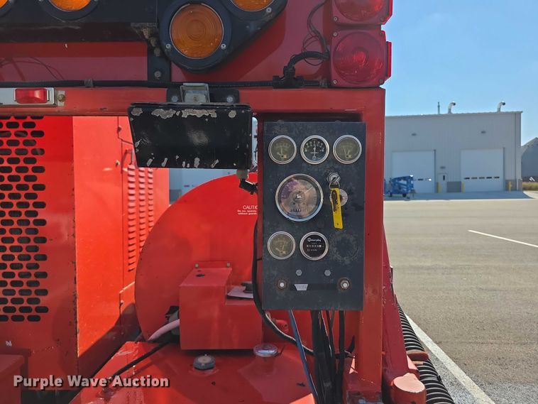 image for item DQ4477 2004 Crafco Airstream Spray injection patcher pothole patcher