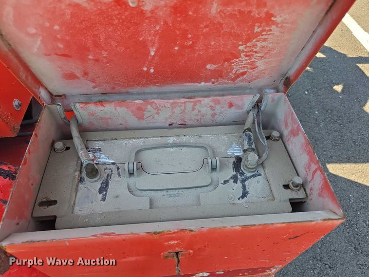 image for item DQ4477 2004 Crafco Airstream Spray injection patcher pothole patcher