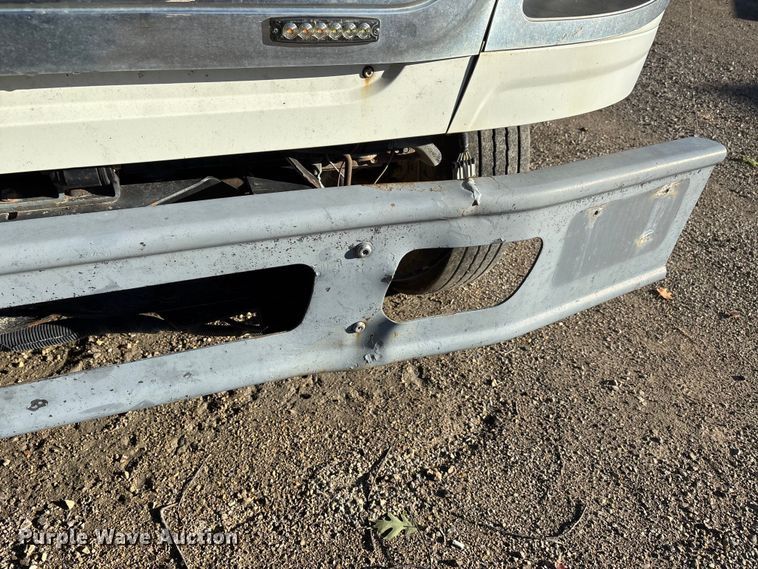 image for item DU1474 2014 International 7400 dump truck