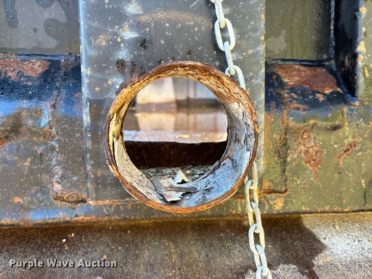 image for item DU1474 2014 International 7400 dump truck