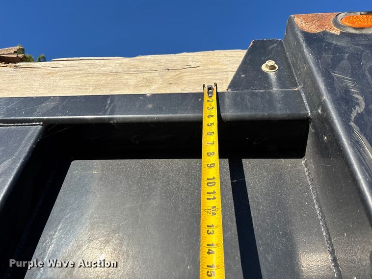 image for item DU1474 2014 International 7400 dump truck