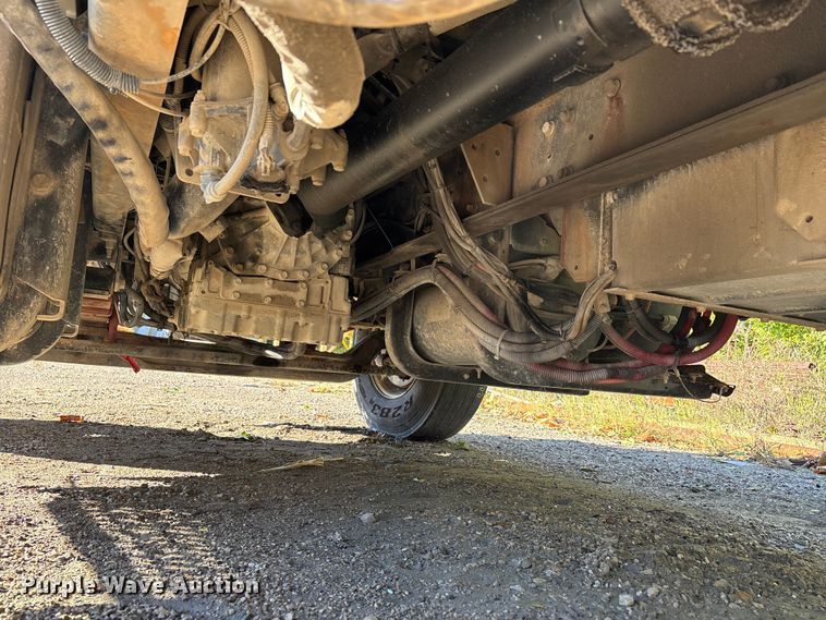 image for item DU1474 2014 International 7400 dump truck