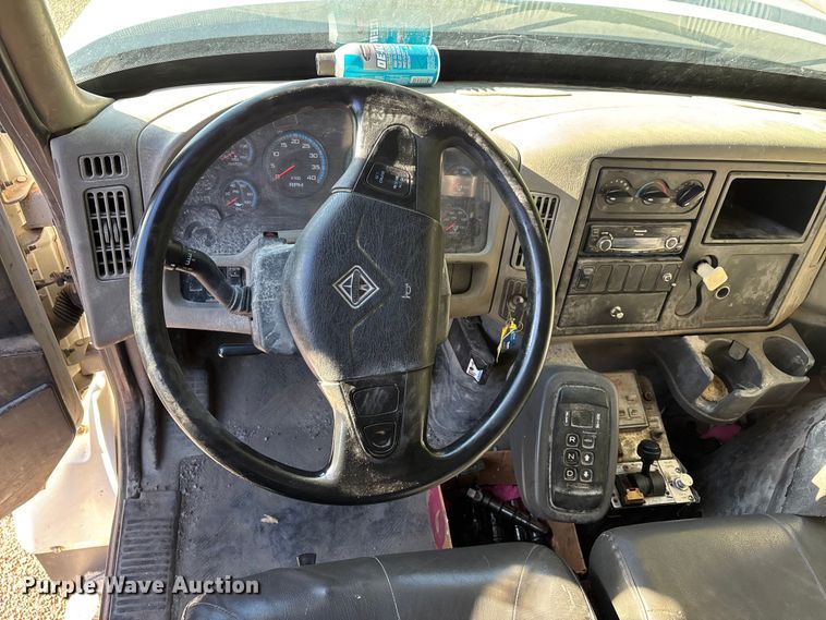 image for item DU1474 2014 International 7400 dump truck