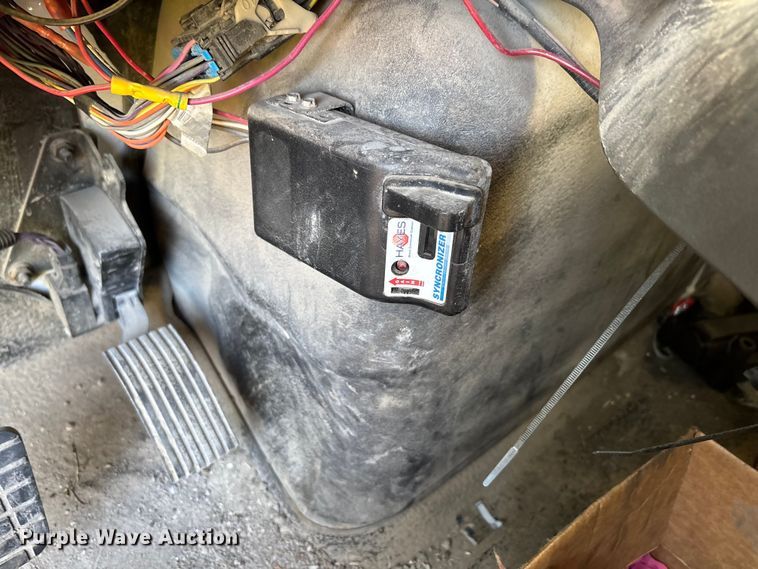 image for item DU1474 2014 International 7400 dump truck