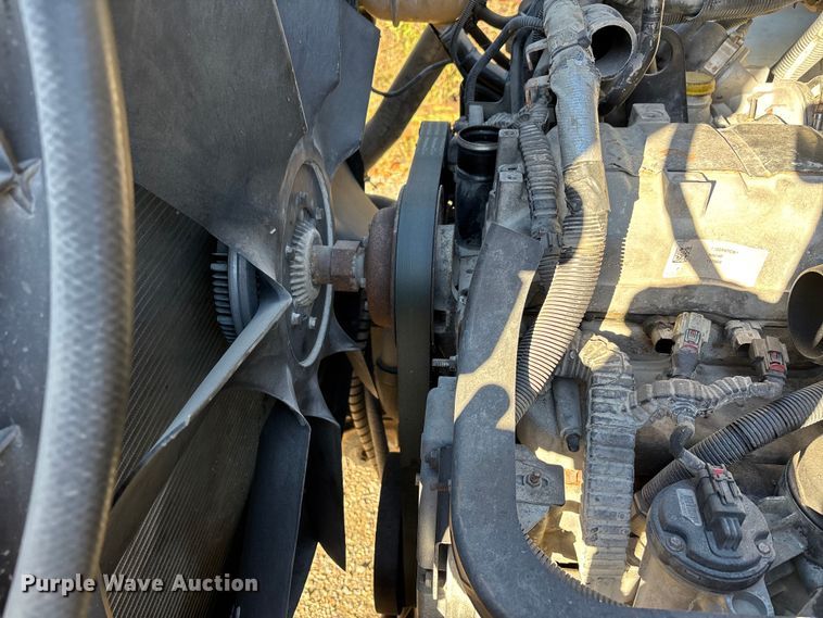 image for item DU1474 2014 International 7400 dump truck