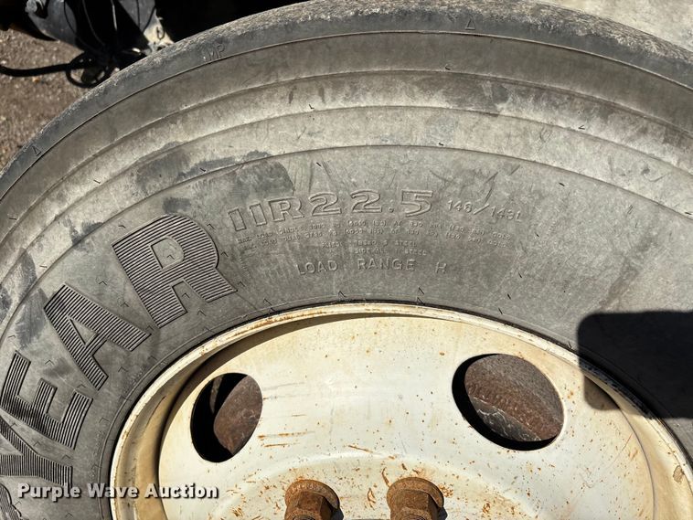 image for item DU1474 2014 International 7400 dump truck