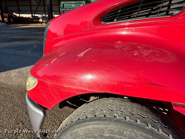 image for item DU1475 2007 International 4300 flatbed truck