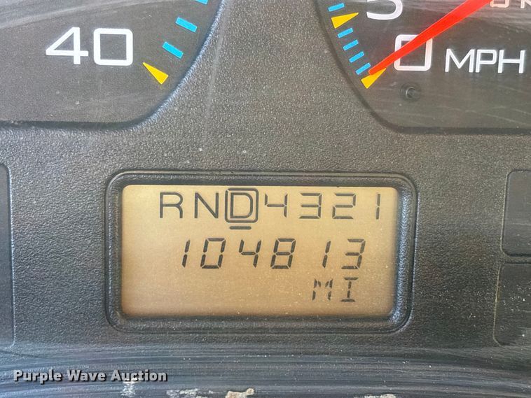 image for item DU1475 2007 International 4300 flatbed truck