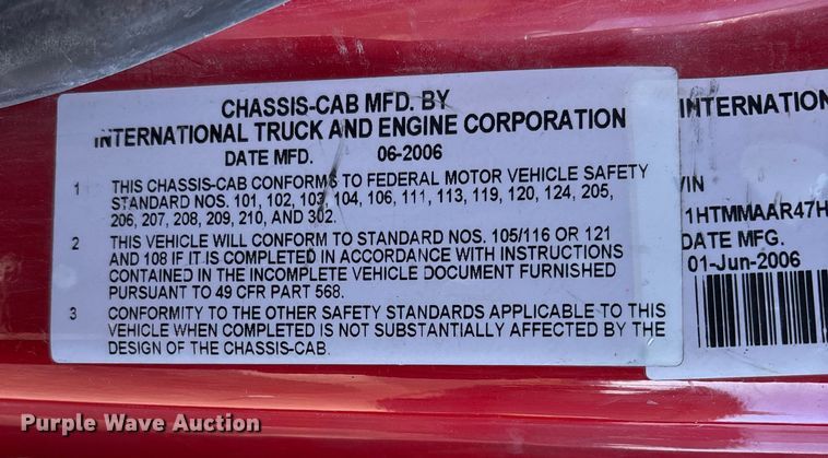 image for item DU1475 2007 International 4300 flatbed truck