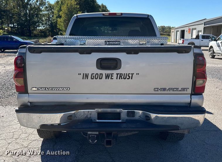 image for item DU1477 2004 Chevrolet Silverado 1500 Ext. Cab pickup truck