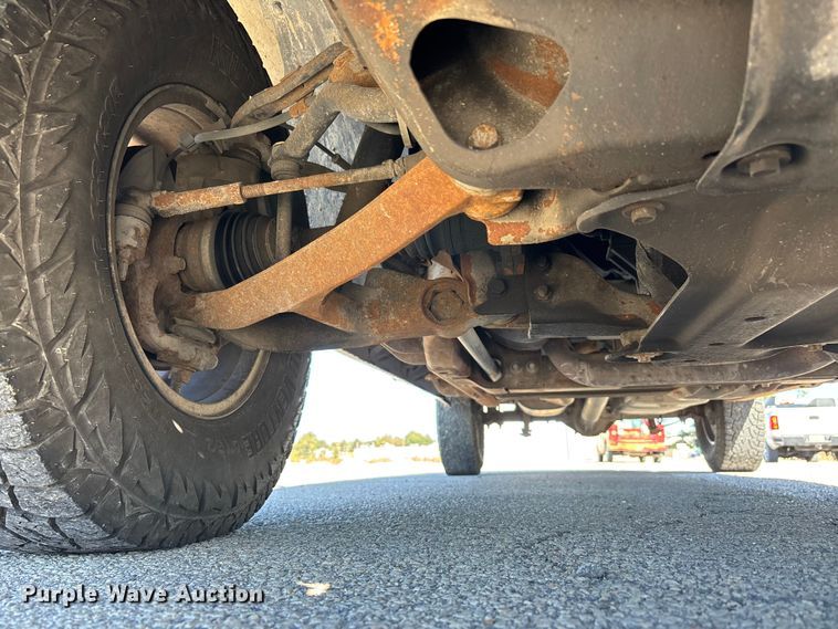 image for item DU1477 2004 Chevrolet Silverado 1500 Ext. Cab pickup truck