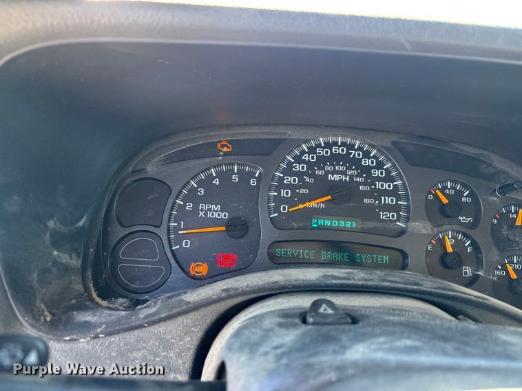 image for item DU1477 2004 Chevrolet Silverado 1500 Ext. Cab pickup truck