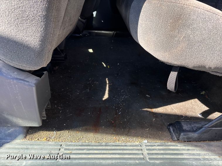 image for item DU1477 2004 Chevrolet Silverado 1500 Ext. Cab pickup truck