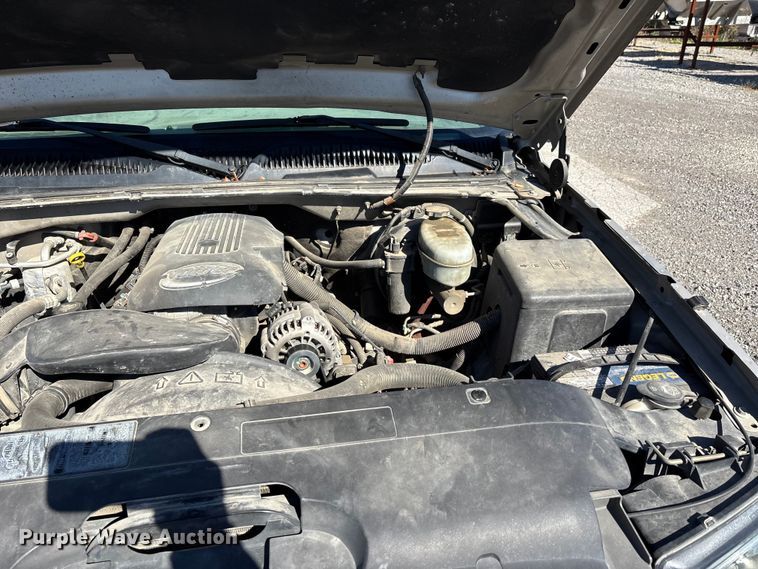 image for item DU1477 2004 Chevrolet Silverado 1500 Ext. Cab pickup truck