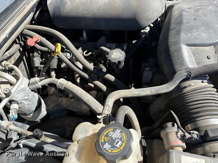 image for item DU1477 2004 Chevrolet Silverado 1500 Ext. Cab pickup truck