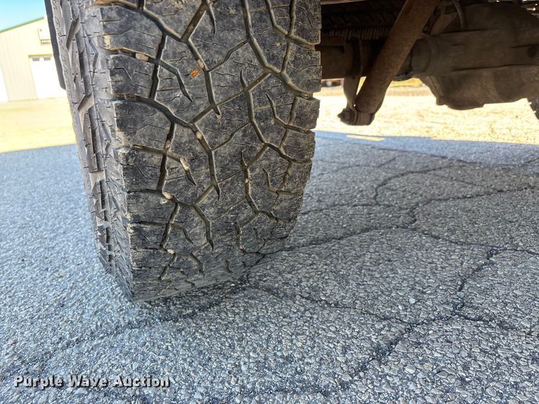 image for item DU1477 2004 Chevrolet Silverado 1500 Ext. Cab pickup truck