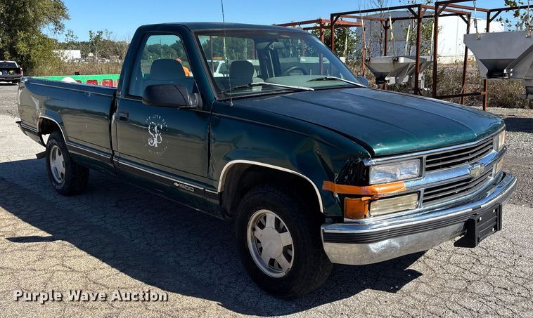 image for item DU1481 1996 Chevrolet C1500 pickup truck