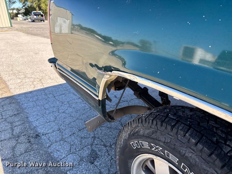 image for item DU1481 1996 Chevrolet C1500 pickup truck