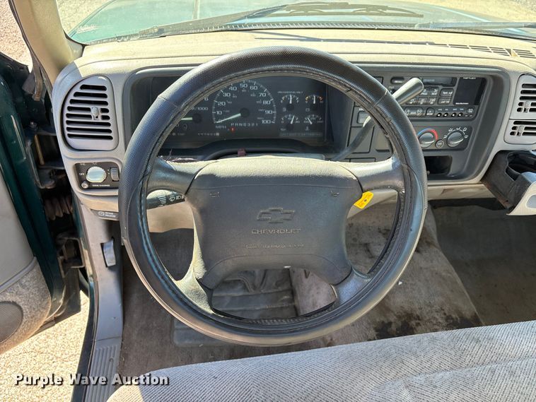 image for item DU1481 1996 Chevrolet C1500 pickup truck