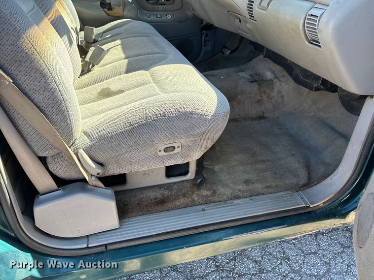 image for item DU1481 1996 Chevrolet C1500 pickup truck