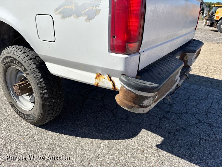 image for item DU1482 1997 Ford F250 pickup truck