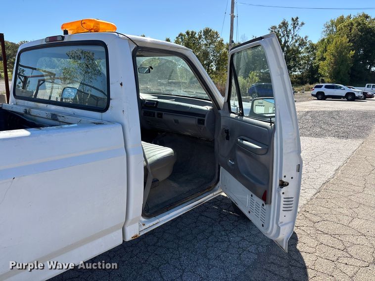 image for item DU1482 1997 Ford F250 pickup truck