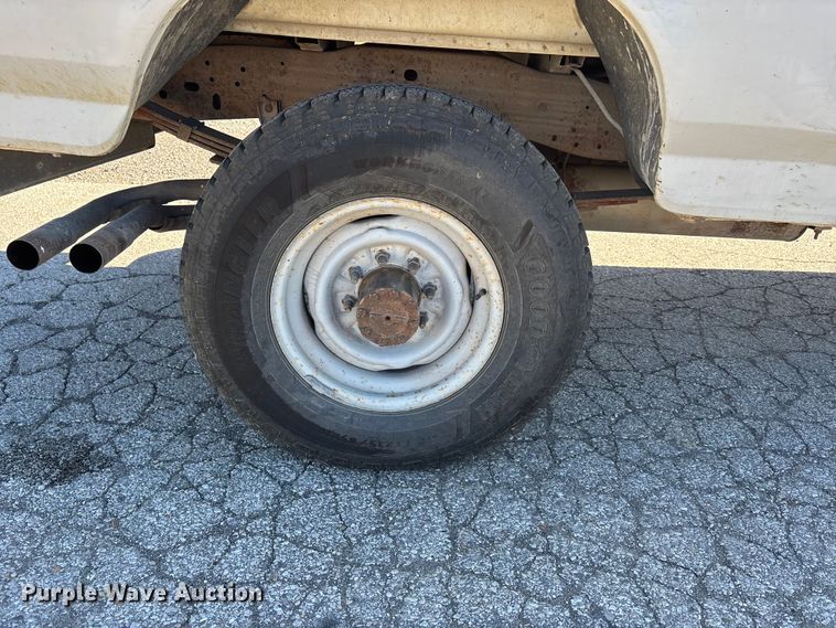 image for item DU1482 1997 Ford F250 pickup truck