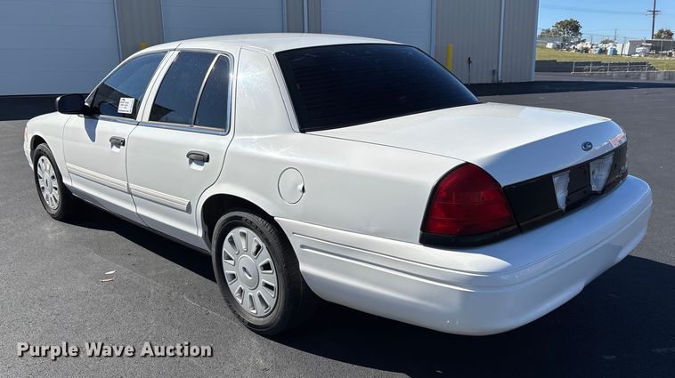 image for item DU1483 2011 Ford Crown Victoria Police Interceptor 
