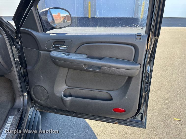 image for item DU1484 2008 Chevrolet Tahoe Police SUV