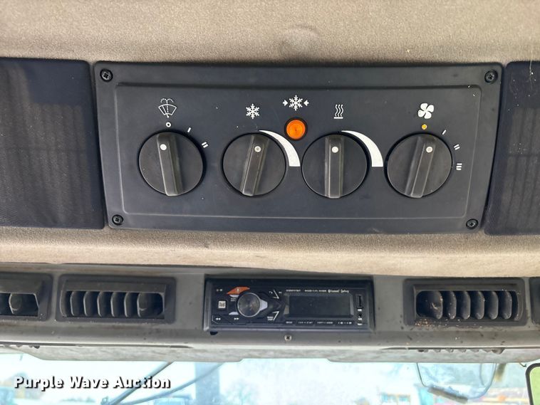 image for item DU1494 1997 Case-IH 5230 tractor