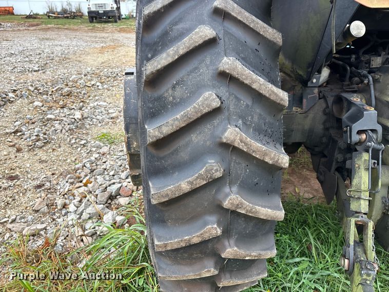 image for item DU1494 1997 Case-IH 5230 tractor