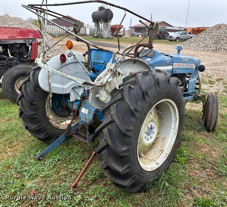 image for item DU1495 Ford 3000 tractor