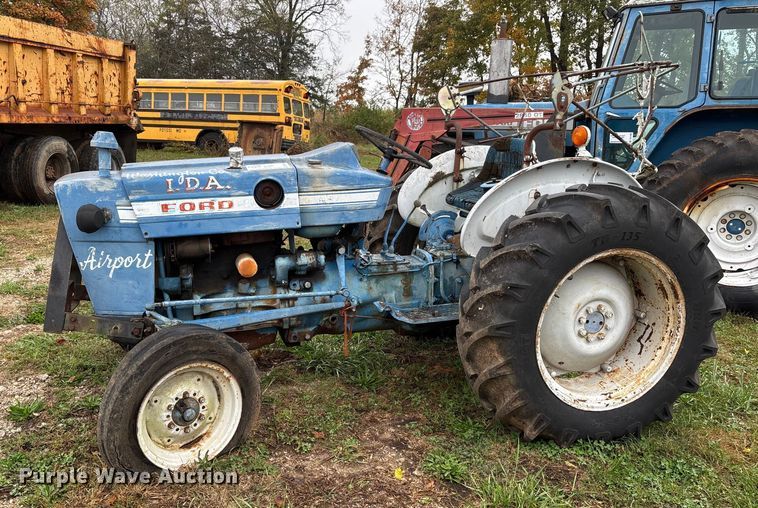 image for item DU1495 Ford 3000 tractor
