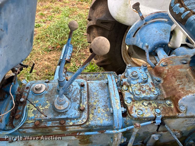 image for item DU1495 Ford 3000 tractor