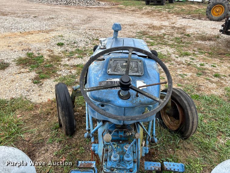image for item DU1495 Ford 3000 tractor