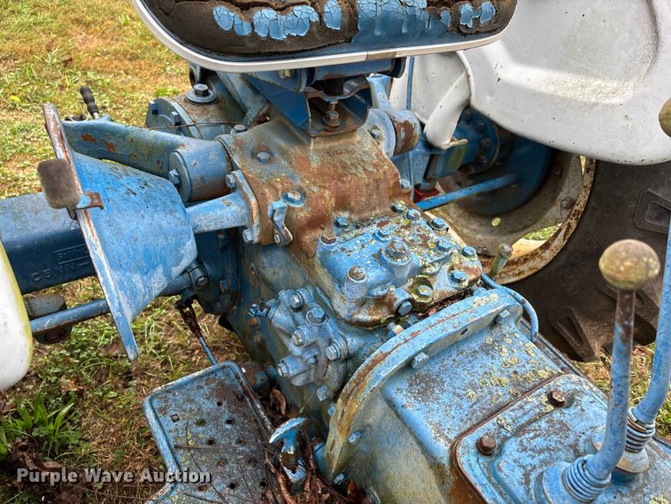 image for item DU1495 Ford 3000 tractor