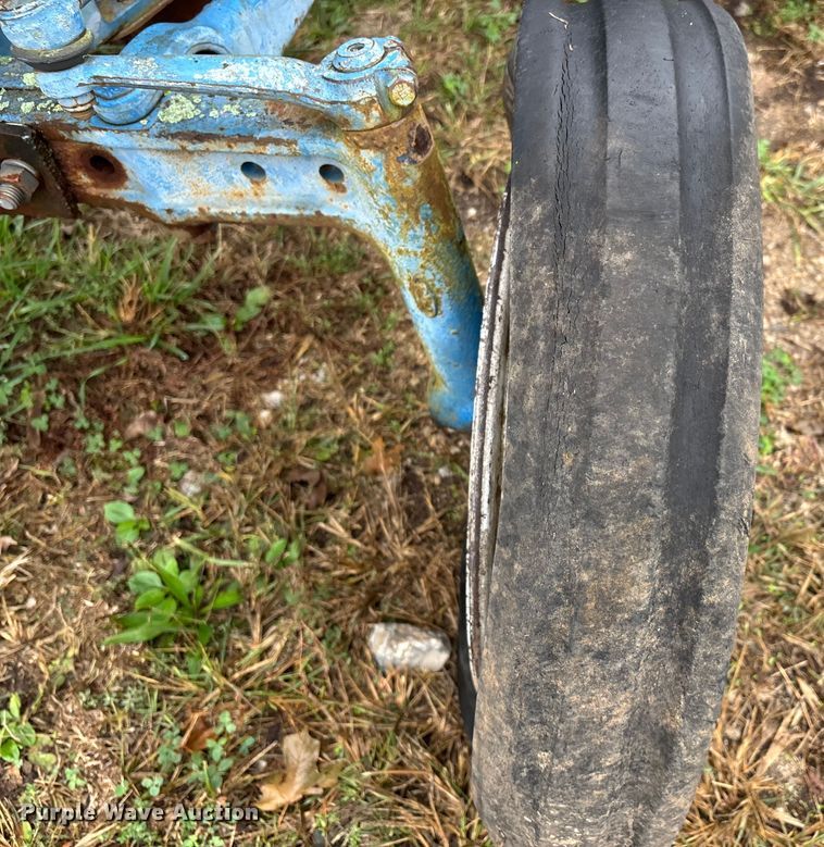 image for item DU1495 Ford 3000 tractor