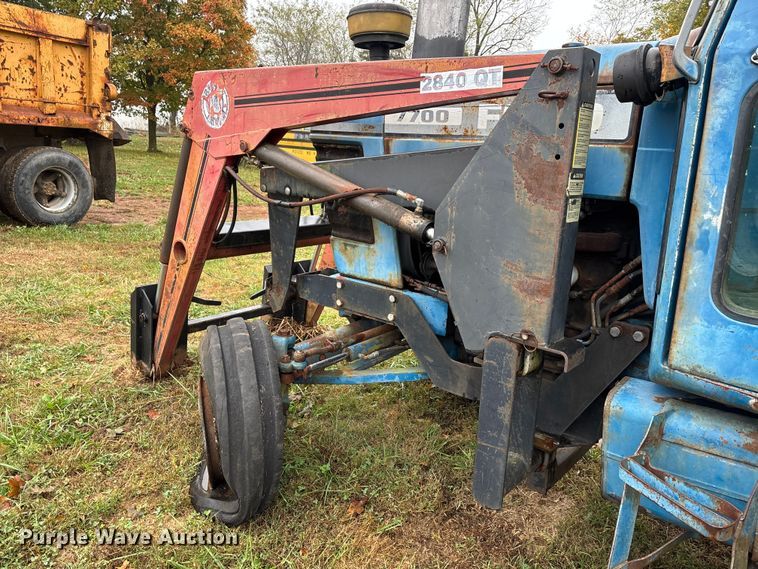 image for item DU1496 Ford 7700 tractor