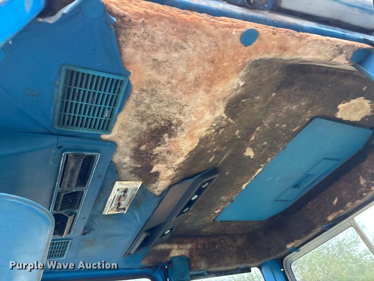 image for item DU1496 Ford 7700 tractor