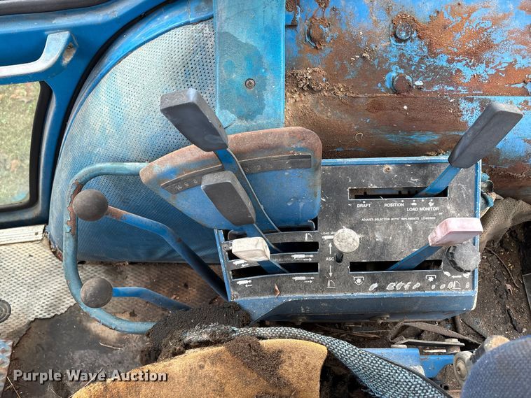 image for item DU1496 Ford 7700 tractor