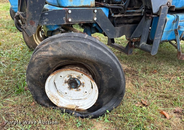 image for item DU1496 Ford 7700 tractor