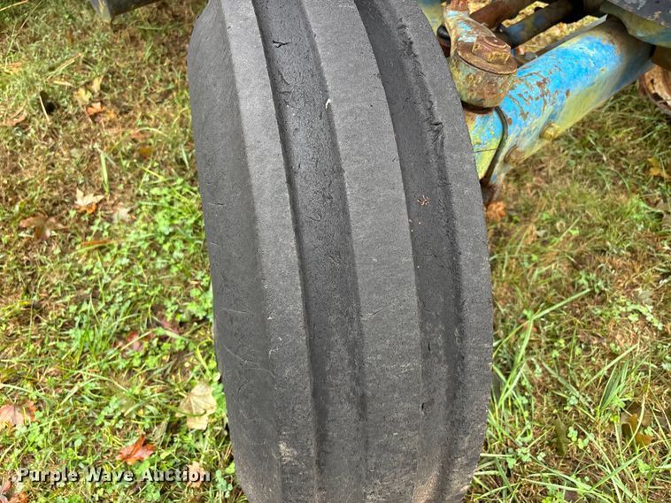 image for item DU1496 Ford 7700 tractor