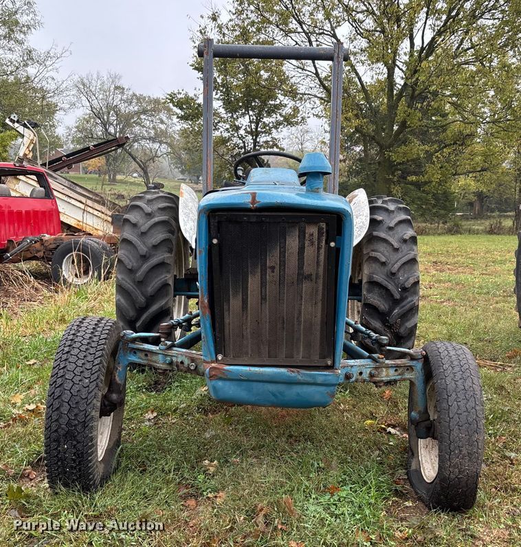 image for item DU1497 1967 Ford 3000 tractor