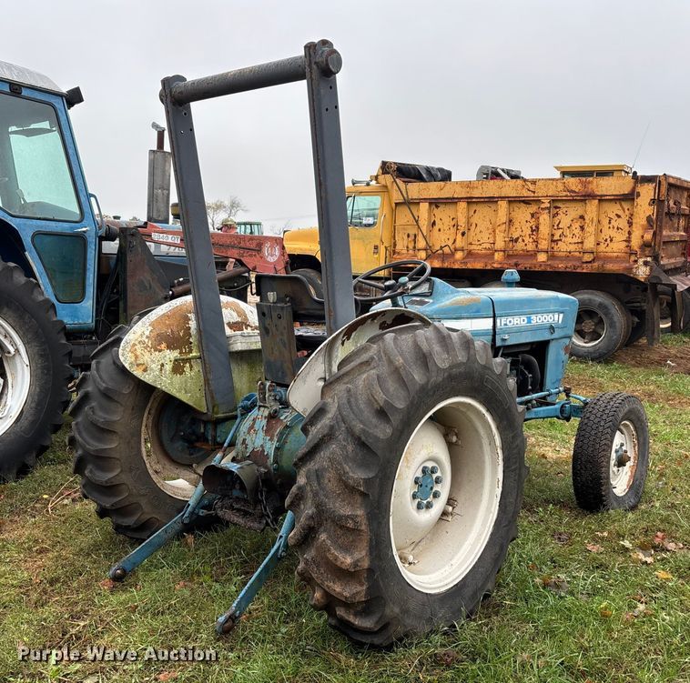 image for item DU1497 1967 Ford 3000 tractor