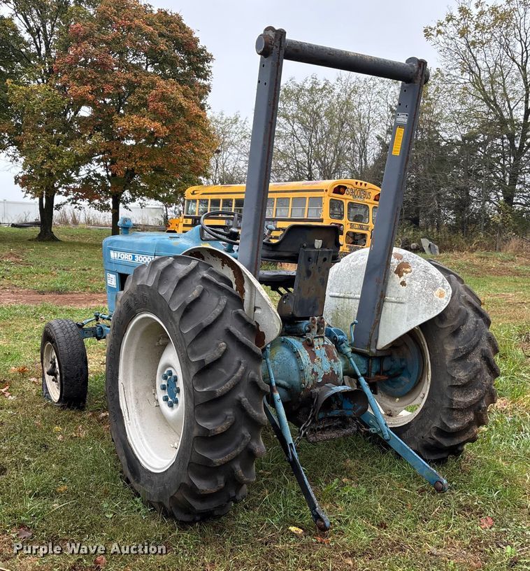 image for item DU1497 1967 Ford 3000 tractor